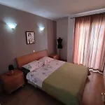 Kimm Apartment *
